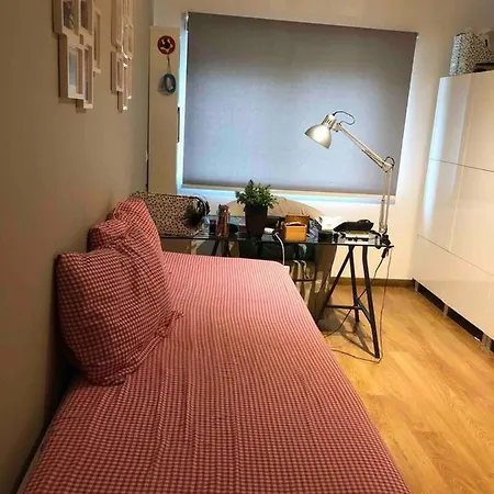 Cozy Room. Warm Welcome. Friendly Host * Vila Franca de Xira